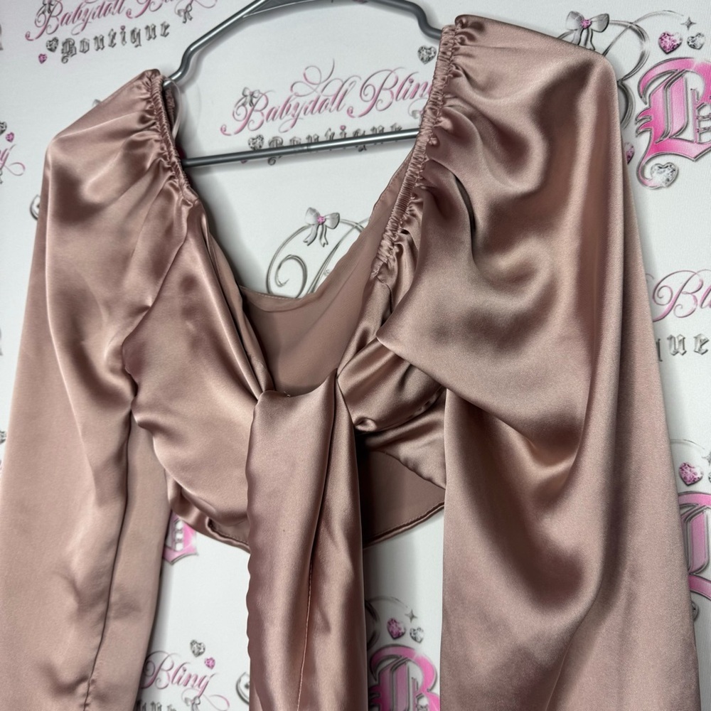 Dynamite crop top tie up ribbon 🎀 bow back shiny luxe silky rose gold puff cuff - Picture 2 of 10